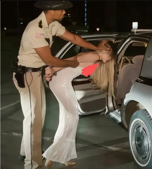 D9O2MQOeZD9ylpL4.jpg