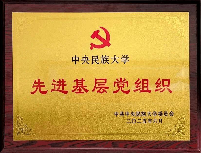 lgmM4bt4bVmjBdOm.jpg