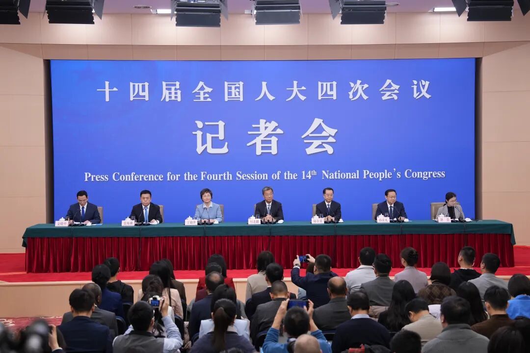 wqPRLF59F64Qv34q.jpg