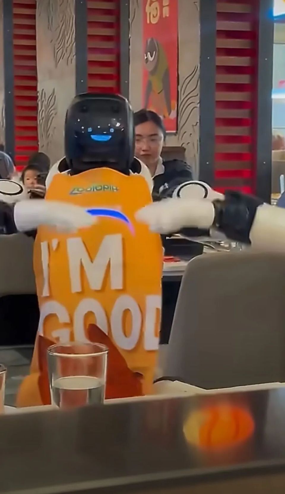 kEmR9qLLvYGn9YZz.jpg